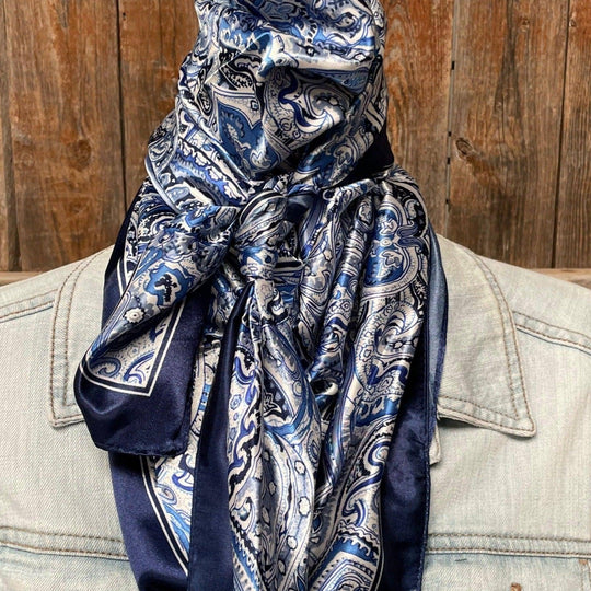 35X35 Blue &amp; White