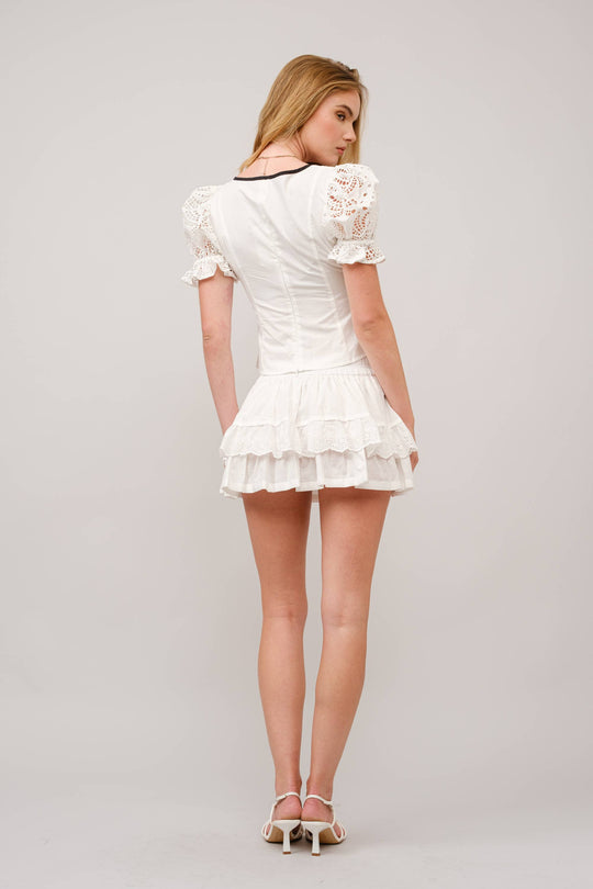 93224T - Eyelet Puff Sleeve Contrast Tie Crop Top