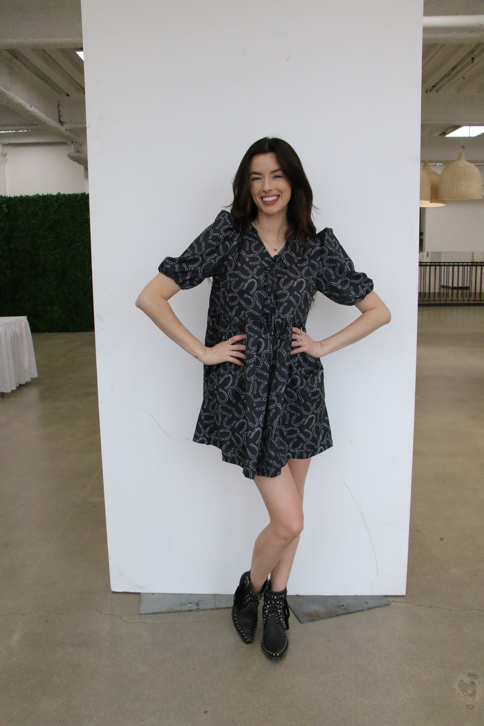 HORSESHOE TIE DRESS