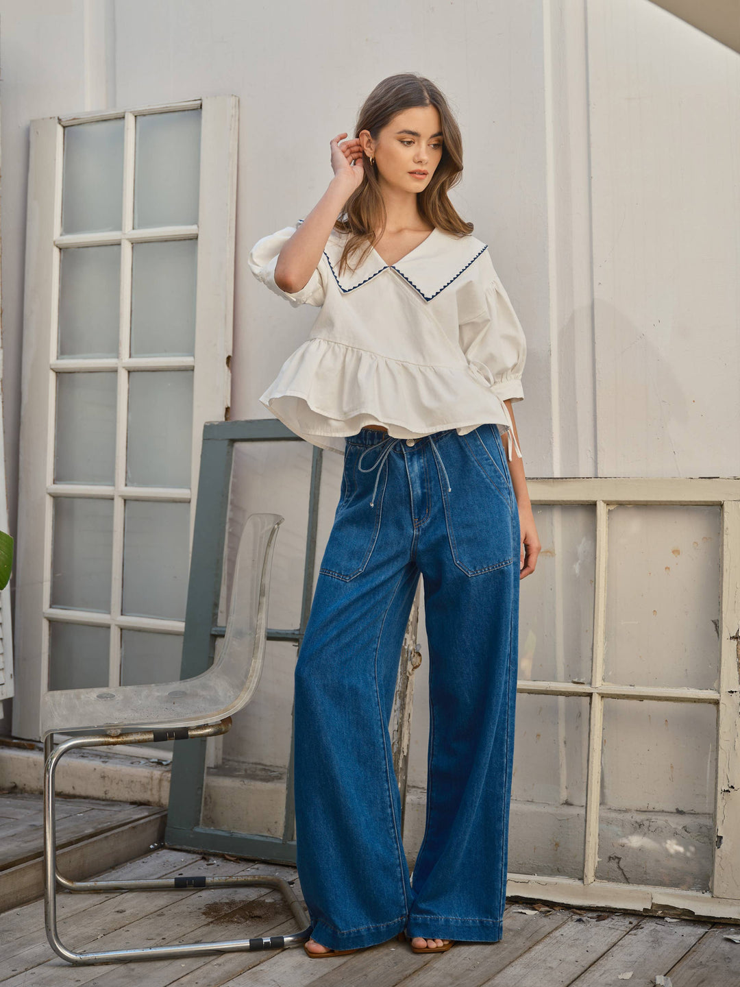 CC EMBORDIERED BIG COLLAR WRAP RUFFLE TOP